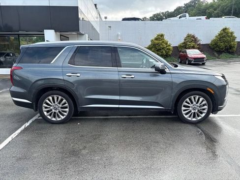 Used 2023 Hyundai Palisade Limited AWD/4WD image 6