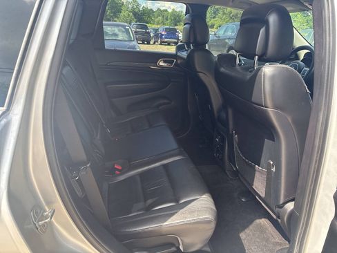 Used 2012 Jeep Grand Cherokee Altitude AWD/4WD image 11