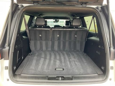 Used 2023 Jeep Wagoneer L Series III w/ Preferred Equipment Group AWD/4WD image 30