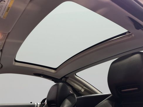 Used 2017 Mercedes-Benz SL 450 image 24