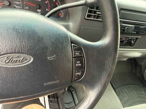 Used 2002 Ford F350 XLT AWD/4WD image 27