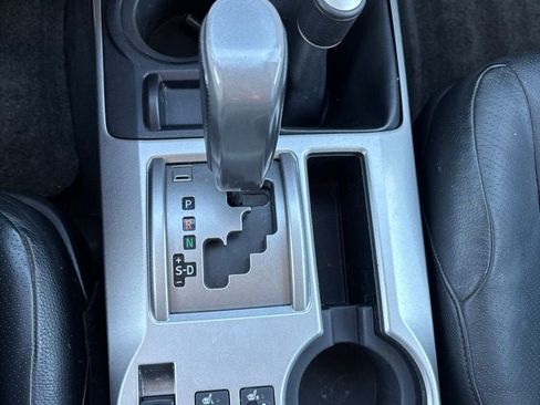 Used 2011 Toyota 4Runner SR5 w/ Premium Pkg w/Leather AWD/4WD image 21