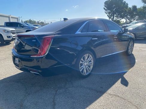 Used 2018 Cadillac XTS Luxury image 3