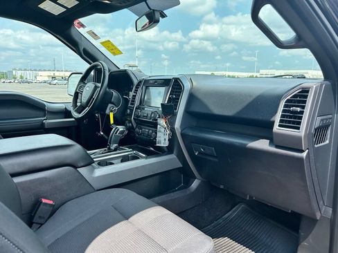 Used 2016 Ford F150 XLT w/ Equipment Group 302A Luxury AWD/4WD image 10