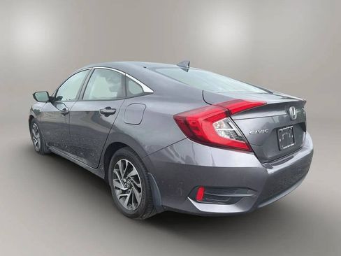 Used 2018 Honda Civic EX image 5