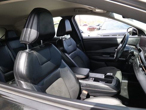 Used 2024 Nissan Ariya ENGAGE image 21