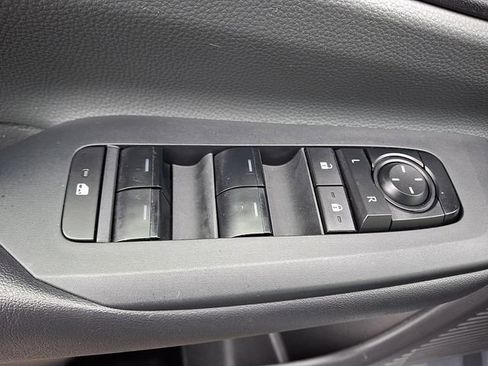 Used 2024 Toyota Prius LE image 27