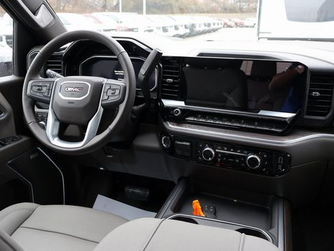 New 2026 GMC Sierra 2500 SLT w/ SLT Premium Package image 32