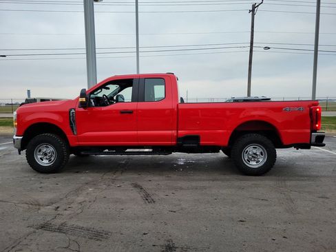 New 2026 Ford F250 XL w/ XL Off-Road Package image 7