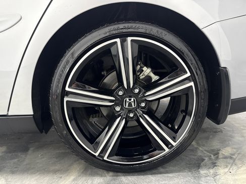 Used 2025 Honda Accord Sport image 28