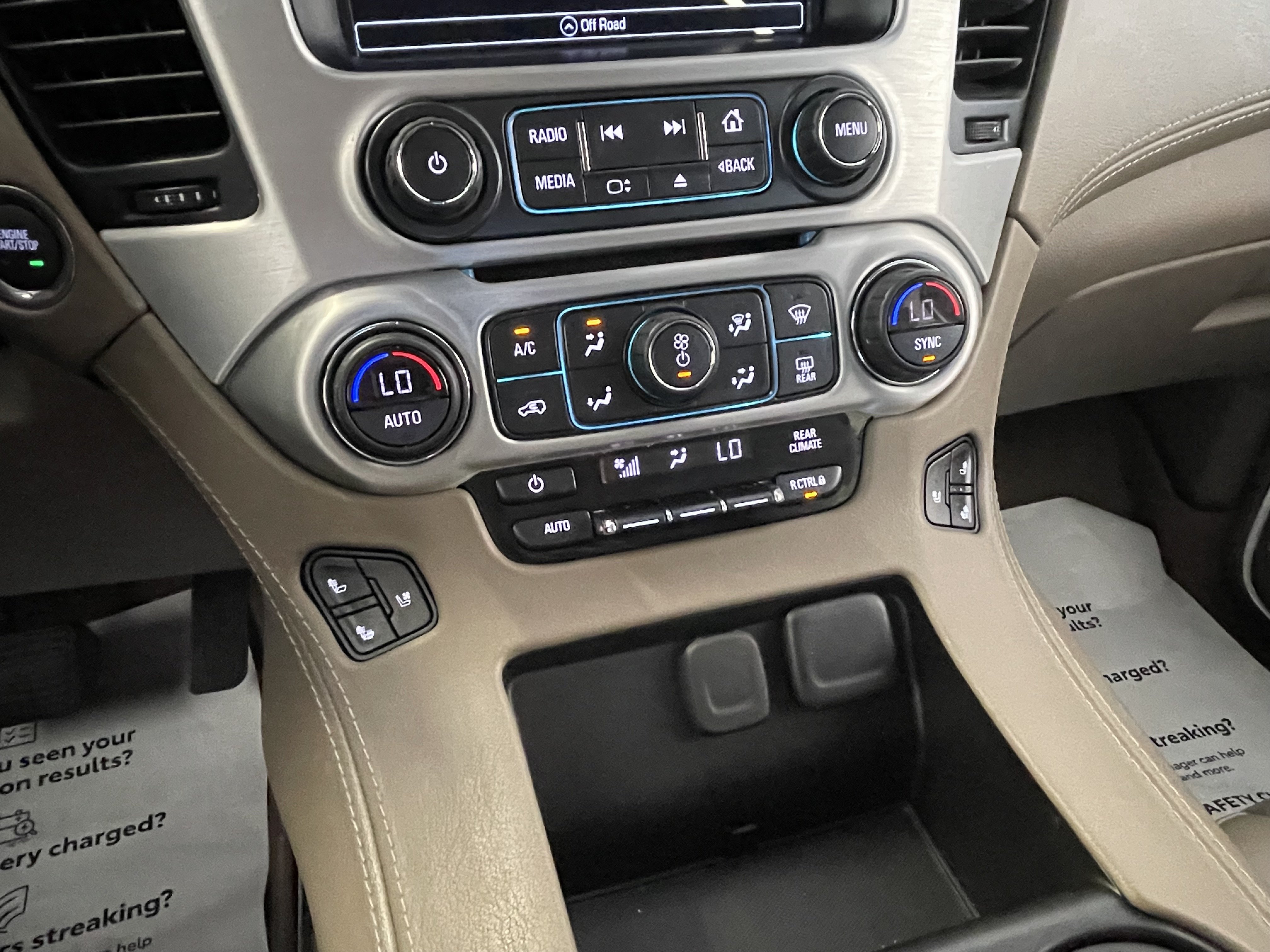 Certified 2019 GMC Yukon SLT w/ Premium Edition AWD/4WD image 38