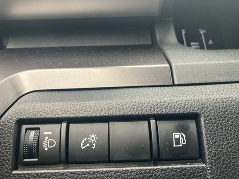 Used 2025 Toyota 4Runner SR5 image 15