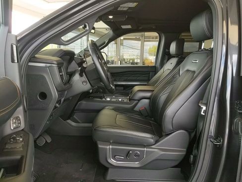 Used 2024 Ford Expedition Max Platinum AWD/4WD image 16