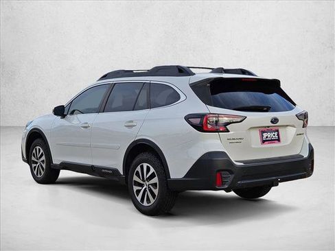 Used 2022 Subaru Outback Premium image 8