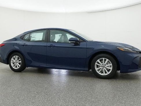 New 2026 Toyota Camry LE image 28