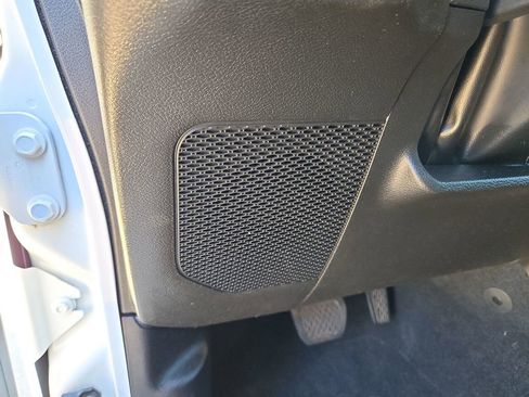 Used 2023 Jeep Gladiator Sport image 14