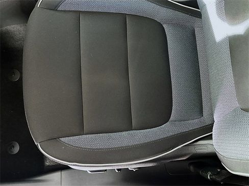 Used 2022 Chevrolet TrailBlazer LT w/ Convenience Package image 24