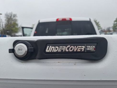 Used 2018 GMC Sierra 1500 SLT w/ SLT Premium Package image 21