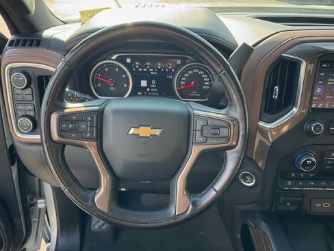 Used 2023 Chevrolet Silverado 3500 High Country w/ Z71 Off-Road Package image 19