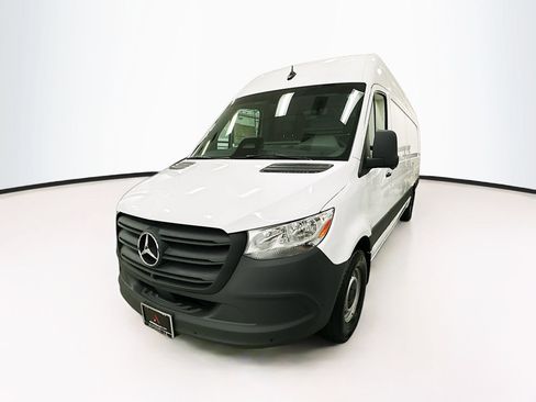 Used 2026 Mercedes-Benz Sprinter 2500 image 3