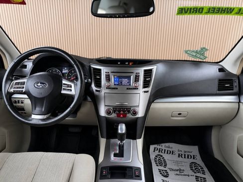 Used 2014 Subaru Outback 2.5i Premium w/ Moonroof Package AWD/4WD image 6