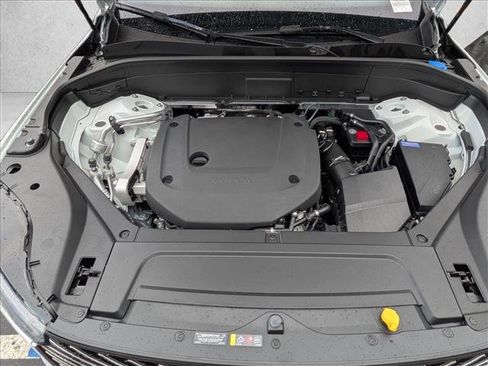 New 2026 Volvo XC90 B6 Plus w/ Protection Package Premier image 17