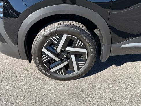 New 2026 Nissan Kicks SV w/ SV Premium Package FWD image 28