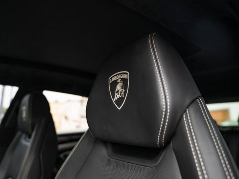 Used 2024 Lamborghini Urus S image 31