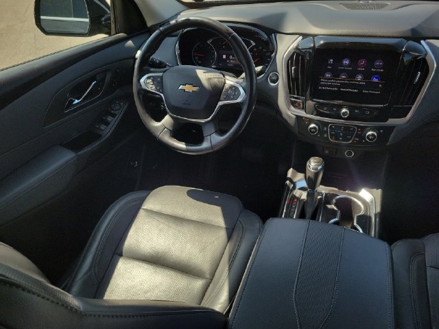 Used 2020 Chevrolet Traverse Premier FWD image 16