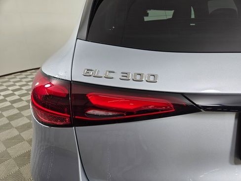 Certified 2025 Mercedes-Benz GLC 300 4MATIC image 8