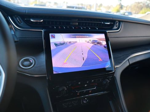 New 2025 Jeep Grand Cherokee L Overland image 20