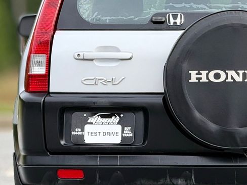 Used 2003 Honda CR-V LX image 16