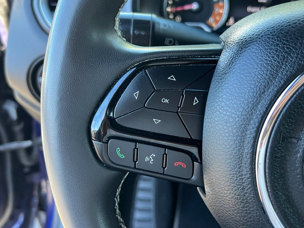 Used 2021 Jeep Renegade Latitude w/ Luxury Group II AWD/4WD image 28