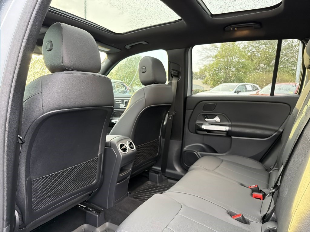 Certified 2026 Mercedes-Benz GLB 250 4MATIC image 18