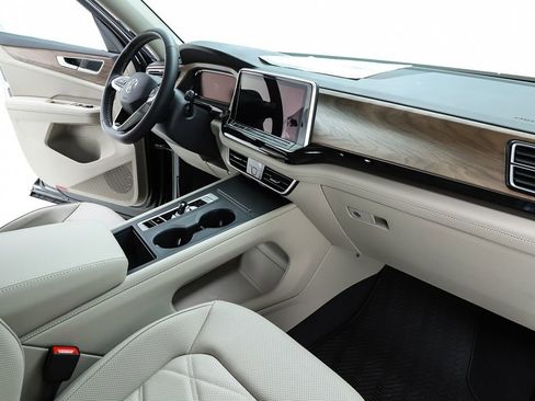 New 2026 Volkswagen Atlas SE image 70