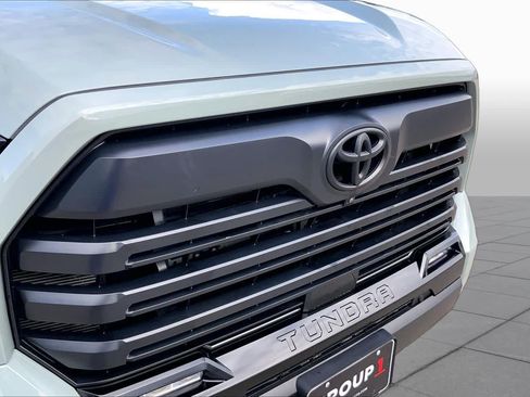 Used 2026 Toyota Tundra Limited AWD/4WD image 30