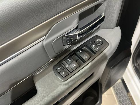 Used 2015 RAM 1500 Lone Star RWD image 20