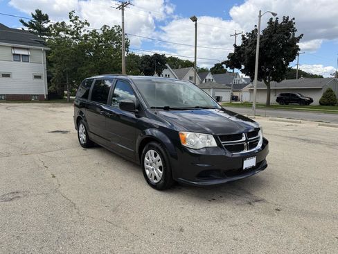 Used 2014 Dodge Grand Caravan SXT w/ Quick Order Package 29G SXT FWD image 1