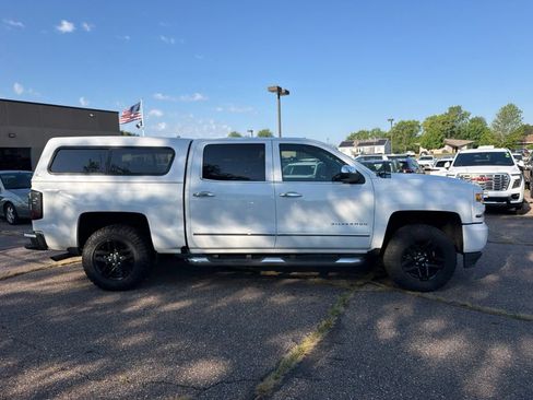 Used 2018 Chevrolet Silverado 1500 LTZ Z71 w/ LTZ Plus Package AWD/4WD image 4