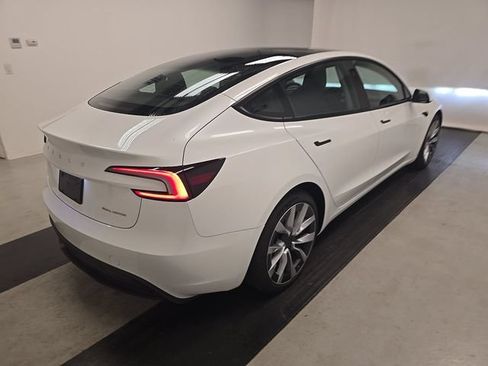 Used 2025 Tesla Model 3 Long Range AWD/4WD image 4