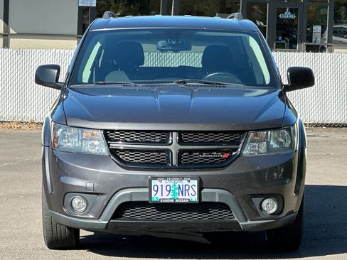 Used 2019 Dodge Journey SE w/ Premium Group FWD image 10