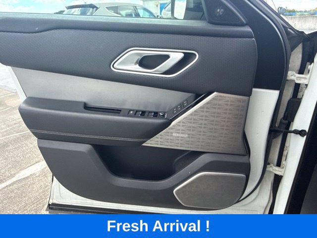 Used 2020 Land Rover Range Rover Velar R-Dynamic S AWD/4WD image 12