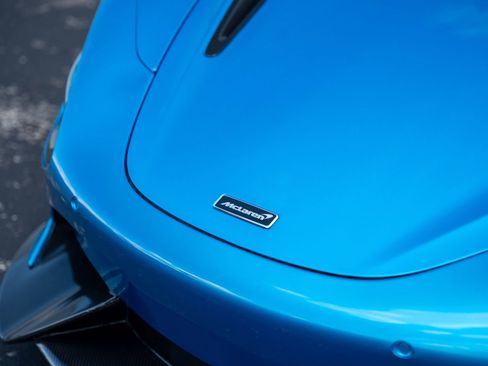 Used 2020 McLaren 720S Spider image 12