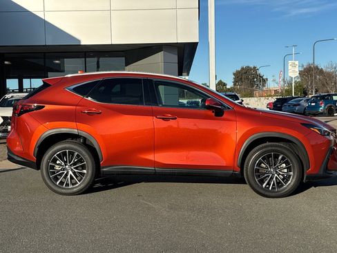 Used 2022 Lexus NX 250 FWD w/ Premium Package image 3