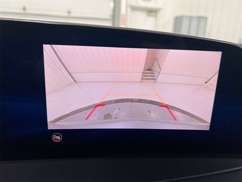 Used 2024 Cadillac XT4 Premium Luxury image 16