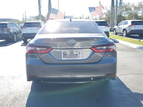 Used 2023 Toyota Camry LE image 9