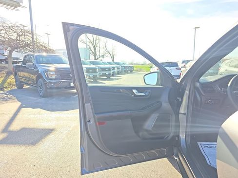 Certified 2023 Ford Escape ST-Line w/ Tech Pack #1 image 16