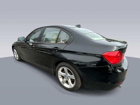 Used 2014 BMW 320i xDrive Sedan AWD/4WD image 5