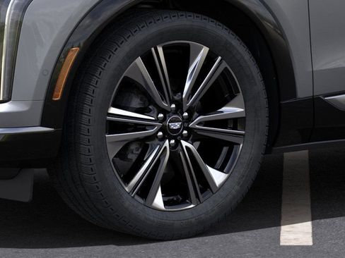 New 2025 Cadillac Optiq Luxury 2 w/ LPO, Floor Liner Package image 9