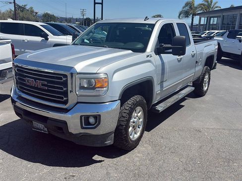 Used 2015 GMC Sierra 2500 SLE AWD/4WD image 1